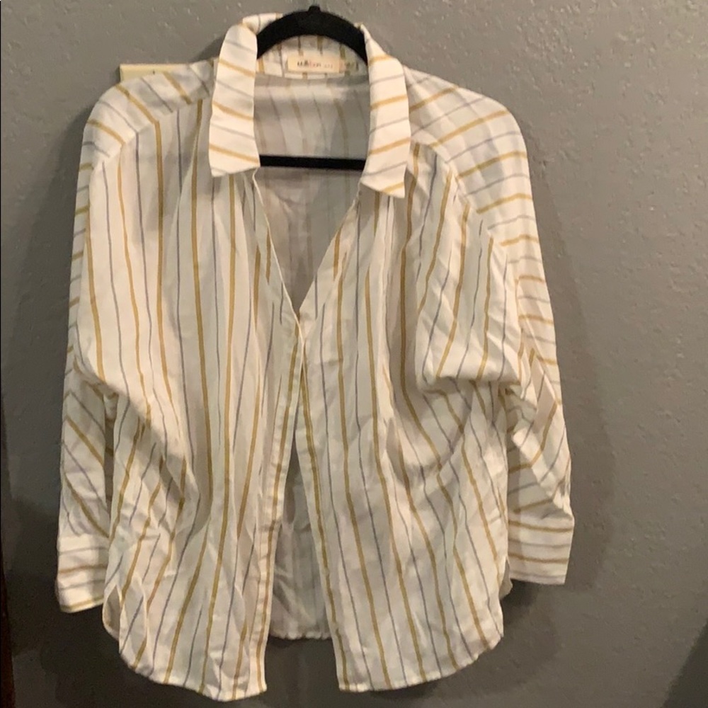 Striped flowy blouse
